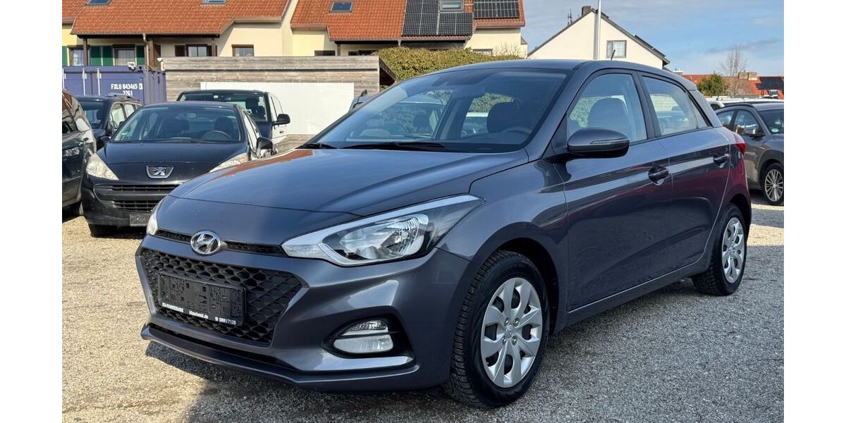 Hyundai i20 10.786 km 11.350 &euro; Friedberg 86316