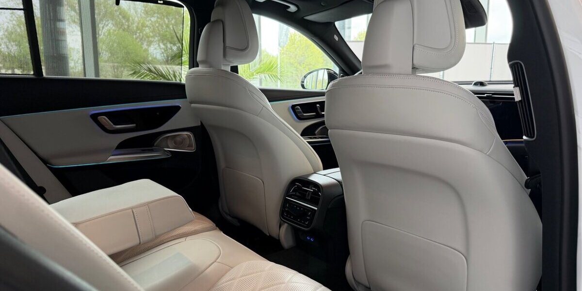 Mercedes-Benz E 450 4M All-Terrain Standheizung+AHK+Night All-Te 44.250 km 69.990 &euro; Westendorf 86707