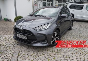 Toyota Yaris 4.300 km 24.790 &euro; Lagerlechfeld 86836
