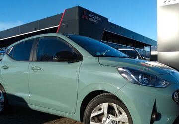 Hyundai i10 9.785 km 14.490 &euro; Königsbrunn 86343