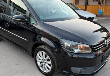 VW Touran 233.000 km 4.300 &euro; GELTENDORF 82269