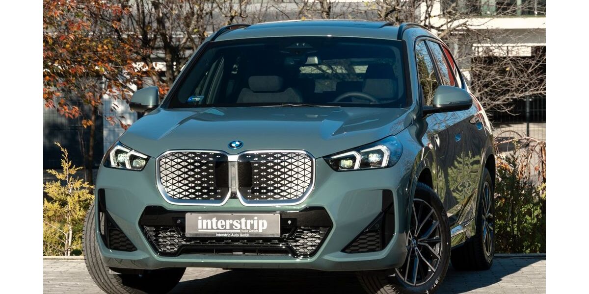 BMW iX1 7.500 km 46.990 &euro; Langweid am Lech 86462