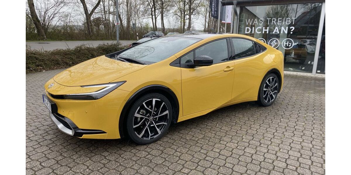 Toyota Prius 4.500 km 46.650 &euro; Moorenweis 82272