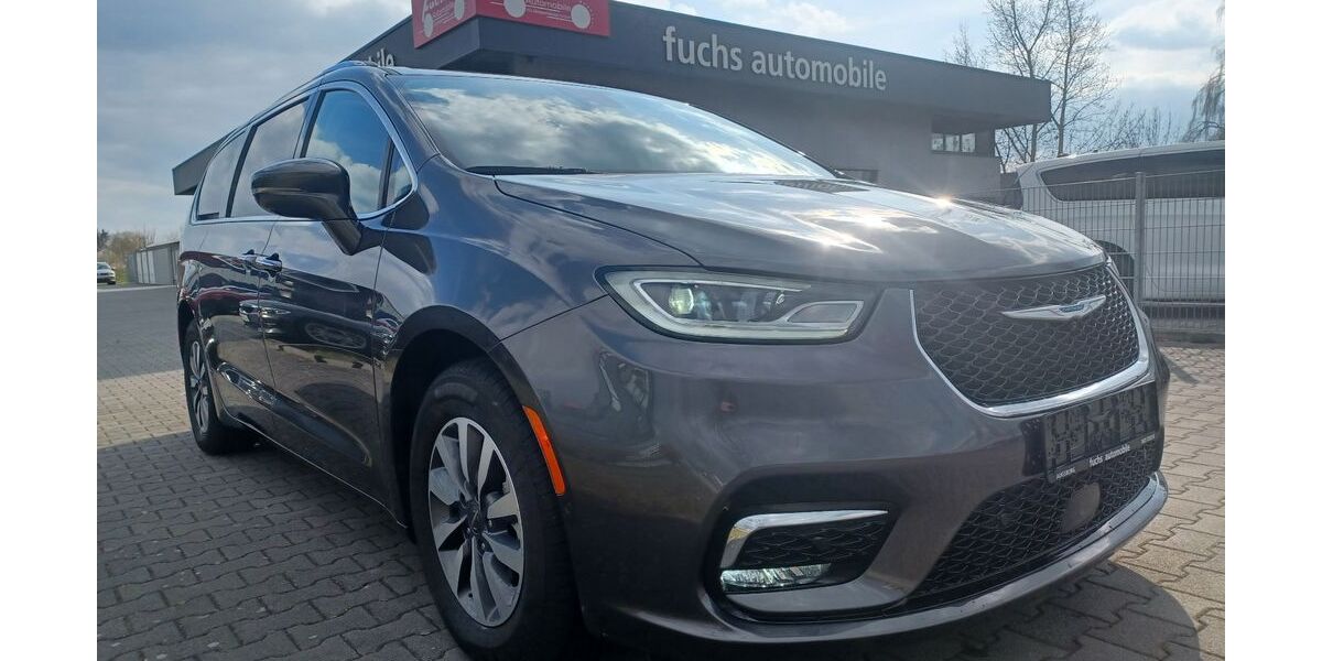 Chrysler Pacifica 87.107 km 38.790 &euro; Augsburg 86165