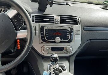 Ford Kuga 270.000 km 4.450 &euro; Ziemetshausen 86473