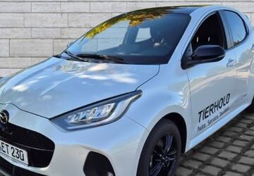 Mazda 2 Hybrid 9.388 km 26.990 &euro; Augsburg 86179