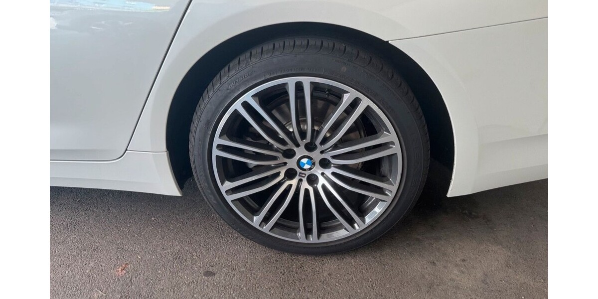 BMW 520d luxury line 49.000 km 39.000 &euro; Augsburg 86150