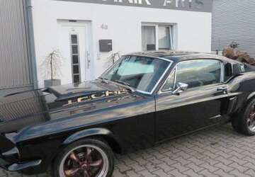Ford Mustang 41.762 km 89.999 &euro; Binswangen 86637