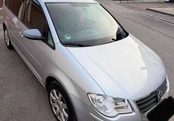VW Touran 181.171 km 4.950 &euro; Augsburg 86179