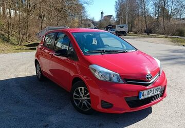 Toyota Yaris 66.000 km 8.000 &euro; Adelsried 86477