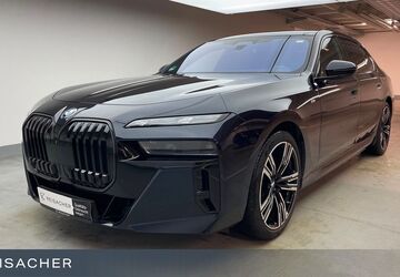 BMW i7 45.087 km 82.999 &euro; Augsburg 86167