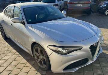 Alfa Romeo Giulia 121.000 km 15.950 &euro; Egenhofen/Unterschweinbach 82281