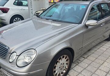 Mercedes-Benz E 220 321.000 km 3.890 &euro; Mammendorf 82291