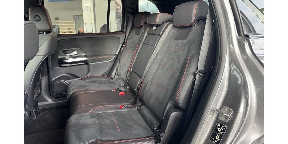 Mercedes-Benz GLB 200 4Matic AMG+Pano+Keyless GO+DISTRONIC AMG L 10.000 km 46.750 &euro; Westendorf 86707