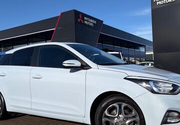 Hyundai i20 48.400 km 13.290 &euro; Königsbrunn 86343