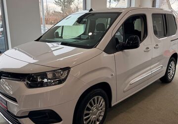 Toyota Proace City 27.650 km 21.999 &euro; Königsbrunn / Augsburg 86343