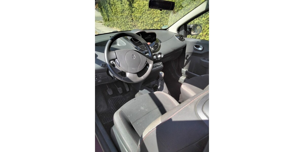 Renault Twingo 114.000 km 3.200 &euro; Graben 86836