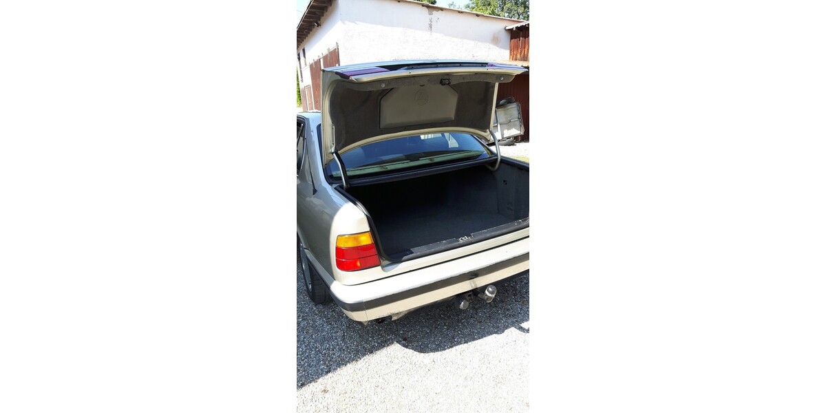 BMW 520i e34 Limosine 250.000 km 3.400 &euro; Mittelstetten 82293