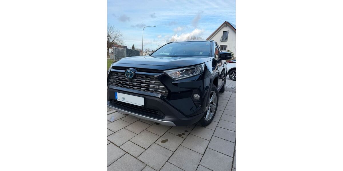 Toyota RAV 4 180.000 km 28.000 &euro; Neusäß 86356