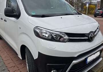 Toyota Proace 88.000 km 16.500 &euro; Augsburg 86169
