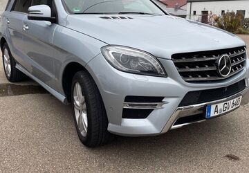 Mercedes-Benz ML 350 238.000 km 18.420 &euro; Augsburg 86167