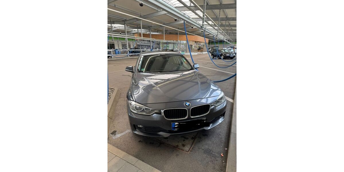 BMW 320 215.000 km 9.900 &euro; Augsburg 86152