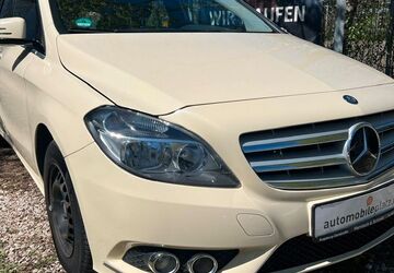 Mercedes-Benz B 180 322.111 km 3.599 &euro; Augsburg 86165