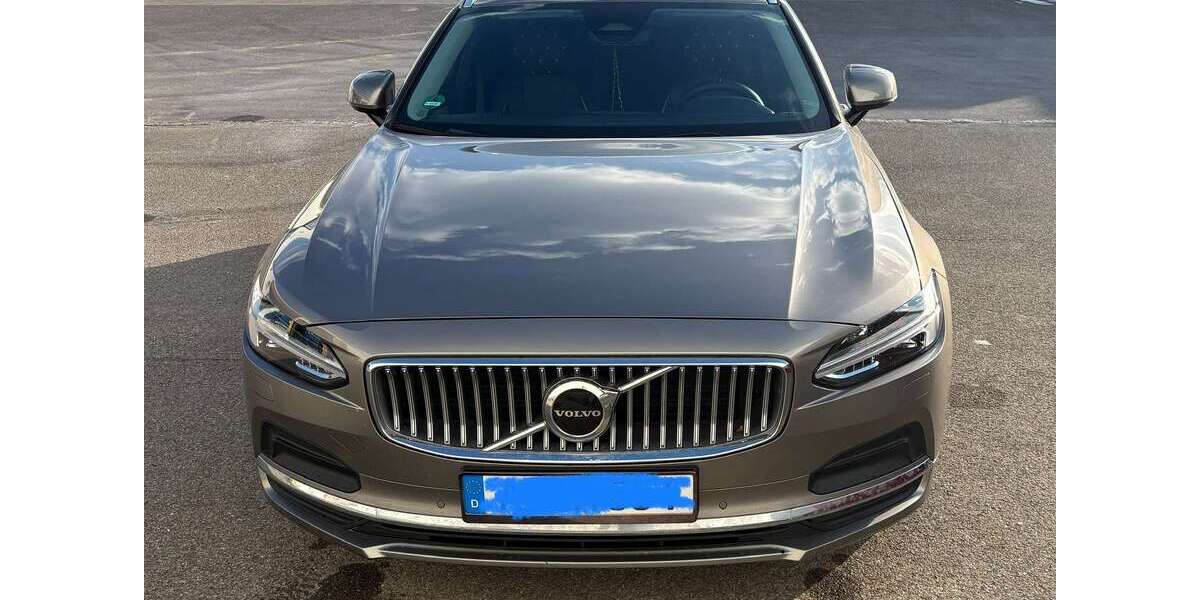 Volvo V90 85.000 km 38.000 &euro; Augsburg 86161