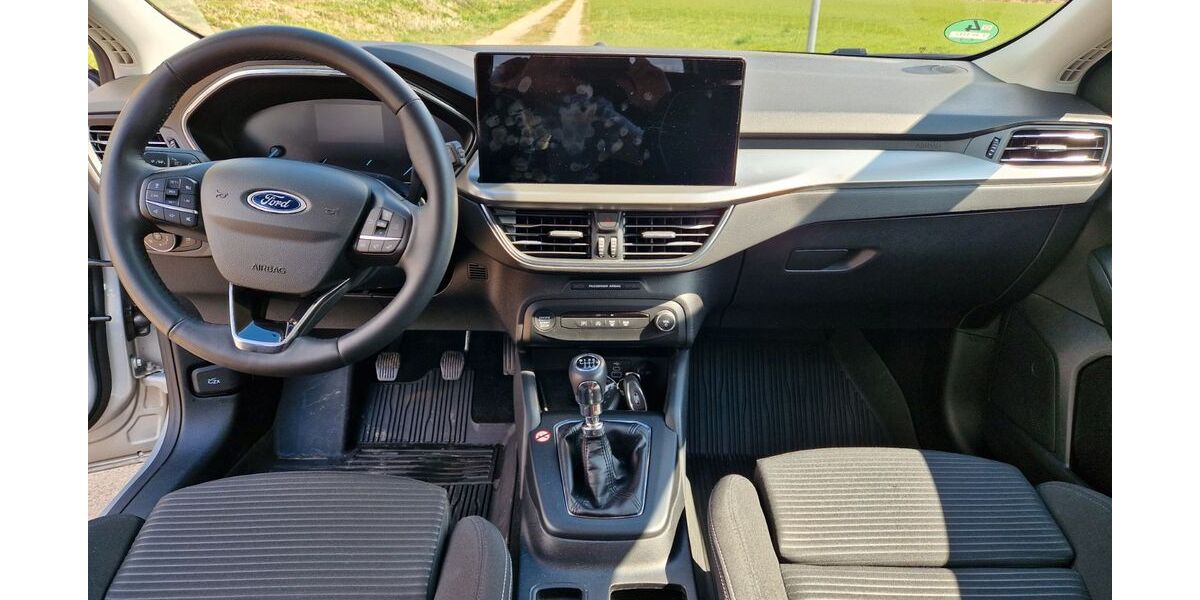 Ford Focus 60.882 km 18.790 &euro; Welden 86465