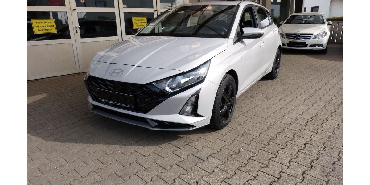 Hyundai i20 18.510 km 17.990 &euro; Stadtbergen 86391