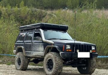 Jeep Cherokee 300.907 km 7.999 &euro; Augsburg 86152