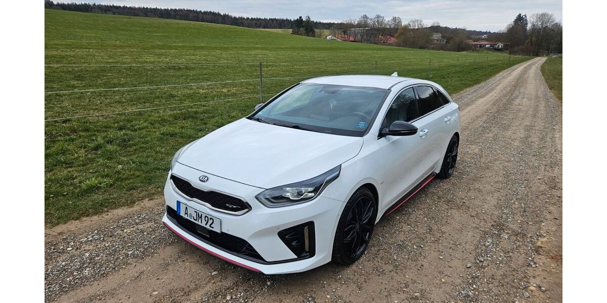 Kia pro ceed / ProCeed 113.500 km 19.700 &euro; Augsburg 86150
