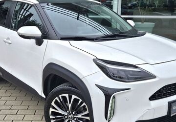 Toyota Yaris Cross 16.390 km 23.980 &euro; Stadtbergen 86391