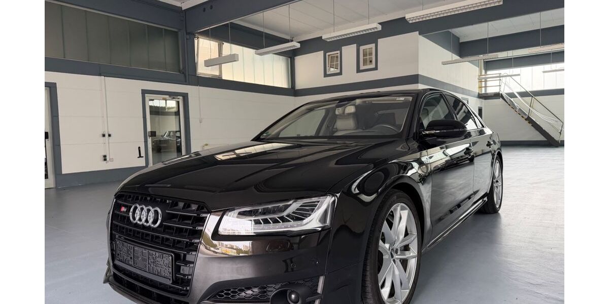 Audi S8 90.000 km 41.500 &euro; Schwabmünchen 86830