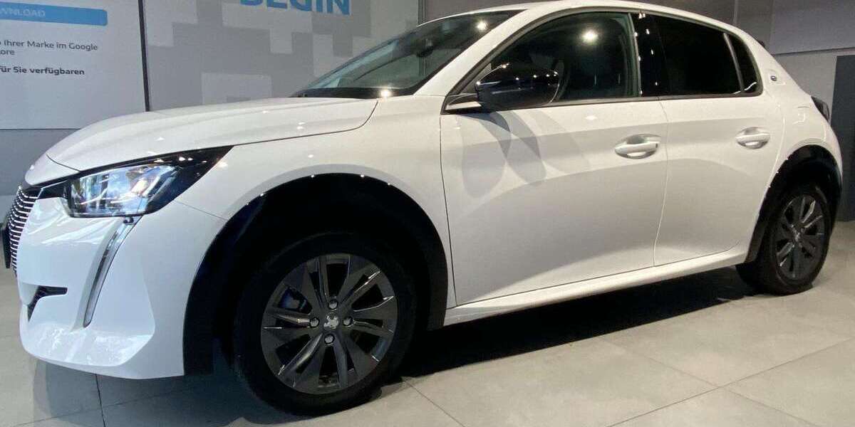 Peugeot 208 13.708 km 18.380 &euro; Augsburg 86179