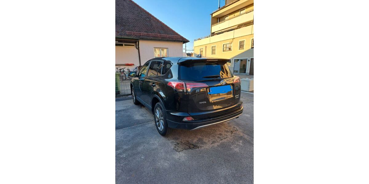 Toyota RAV 4 98.000 km 18.500 &euro; Augsburg 86163