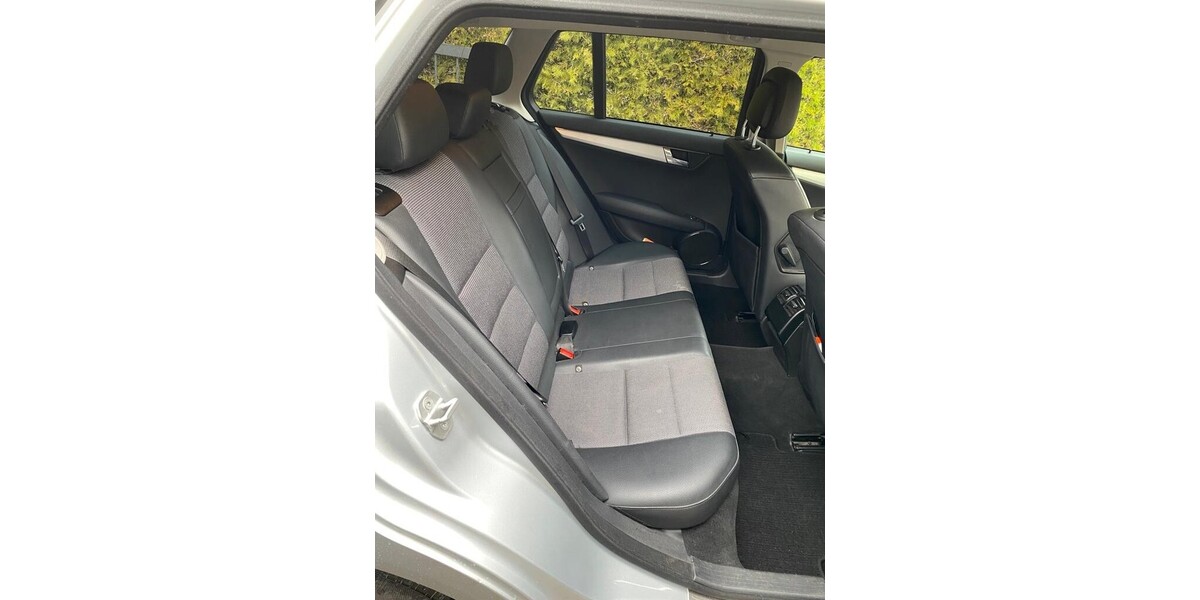 Mercedes-Benz C220 238.900 km 6.400 &euro; Augsburg 86150