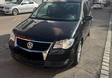 VW Touran 215.000 km 3.850 &euro; Augsburg 86152