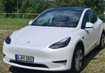 Tesla Model Y 44.976 km 30.500 &euro; Horgau 86497