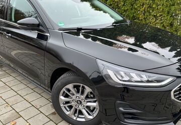 Ford Focus 24.000 km 21.990 &euro; Dinkelscherben 86424