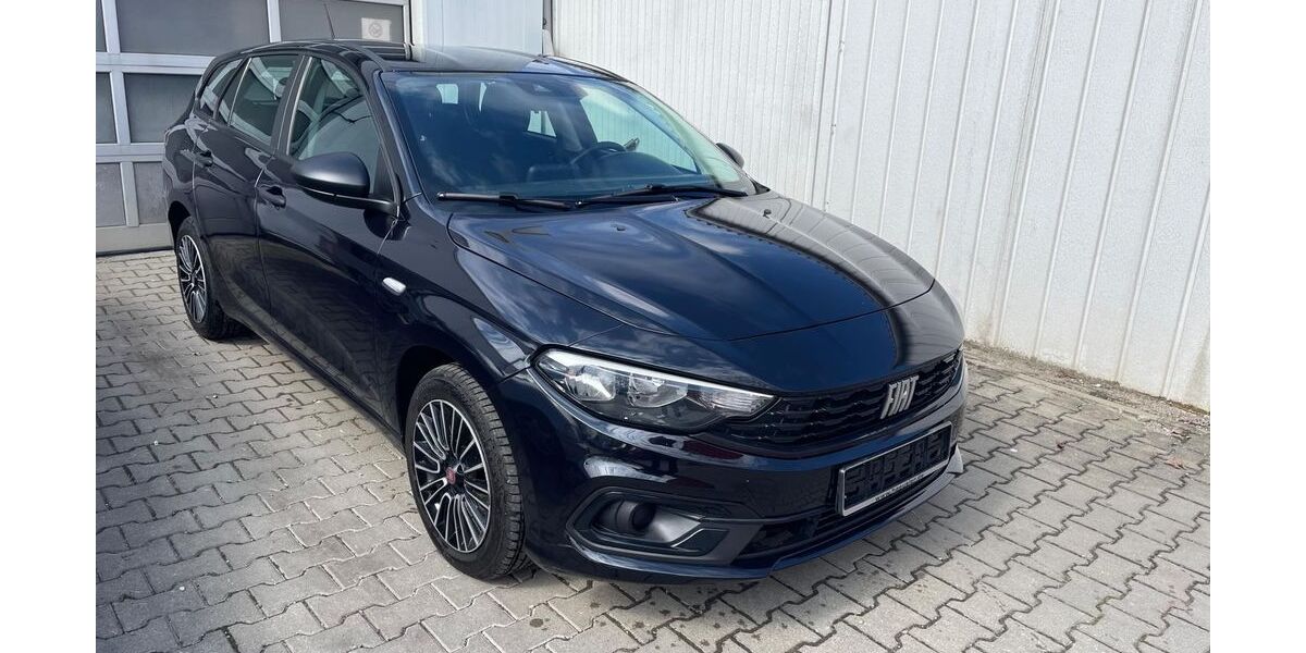 Fiat Tipo 48.300 km 14.400 &euro; Kissing 86438
