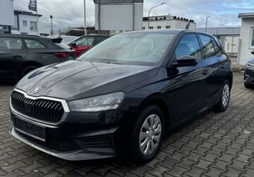 Skoda Fabia 87.000 km 10.949 &euro; Königsbrunn 86343