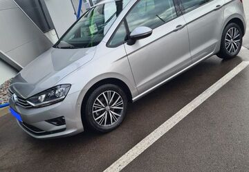 VW Golf Sportsvan 28.700 km 16.500 &euro; Augsburg 86165