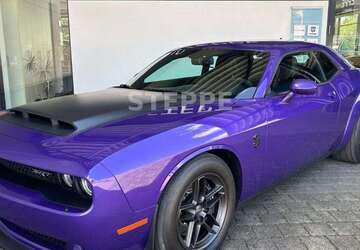 Dodge Challenger 3.851 km 189.900 &euro; Horgau 86497