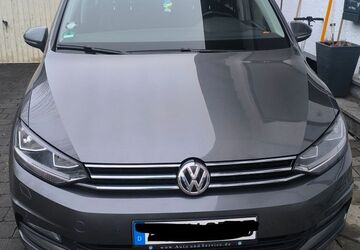VW Touran 88.000 km 15.300 &euro; Wehringen 86517
