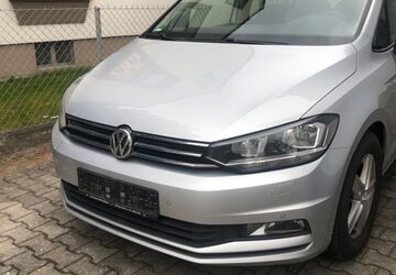 VW Touran 192.000 km 12.499 &euro; Augsburg 86165