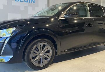 Peugeot 208 15.229 km 18.710 &euro; Augsburg 86179