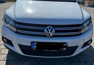VW Tiguan 57.000 km 14.600 &euro; Augsburg 86161