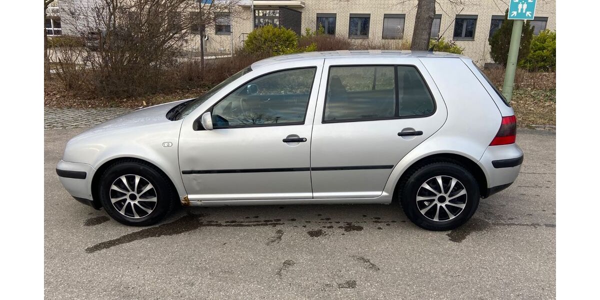 VW Golf 180.000 km 600 &euro; Horgau 86497